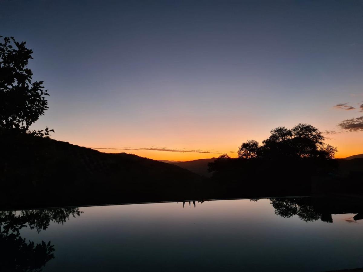 Cortijo La Haza Acomodação com café da manhã Iznájar Exterior foto