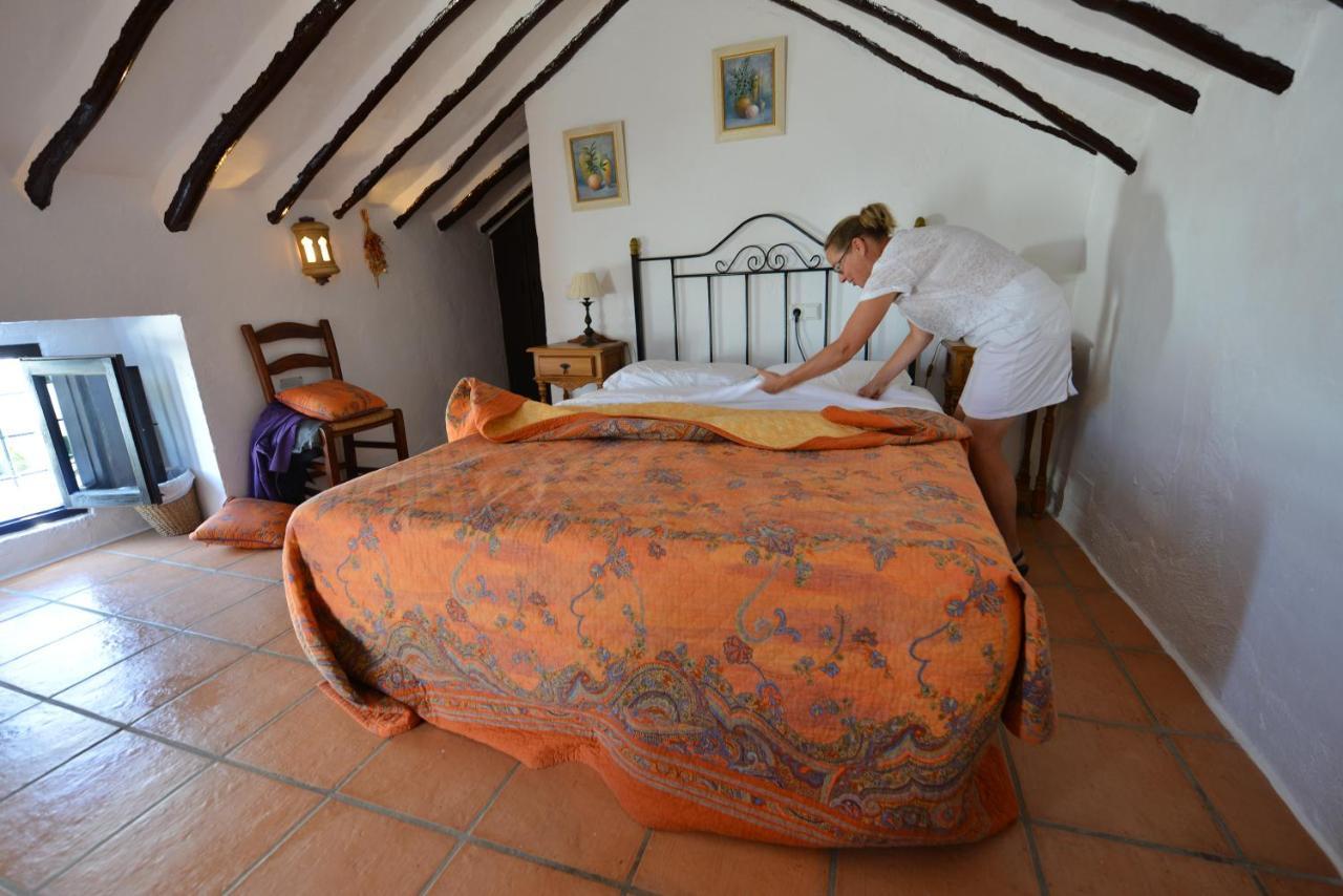 Cortijo La Haza Acomodação com café da manhã Iznájar Exterior foto