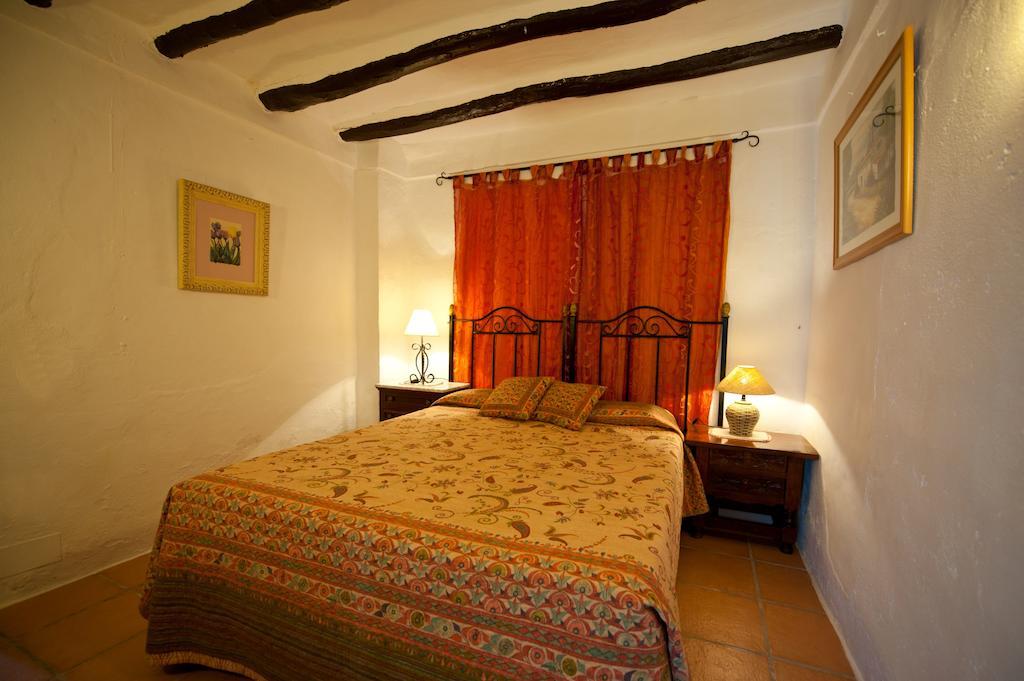 Cortijo La Haza Acomodação com café da manhã Iznájar Quarto foto